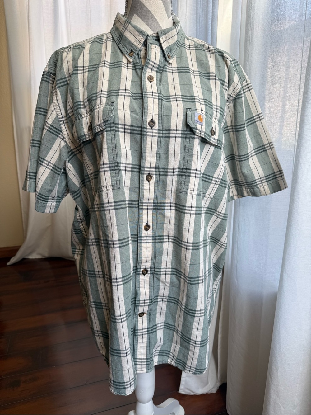 Carhartt Men's Short-Sleeve Button-Down Plaid Shirt in Green/White